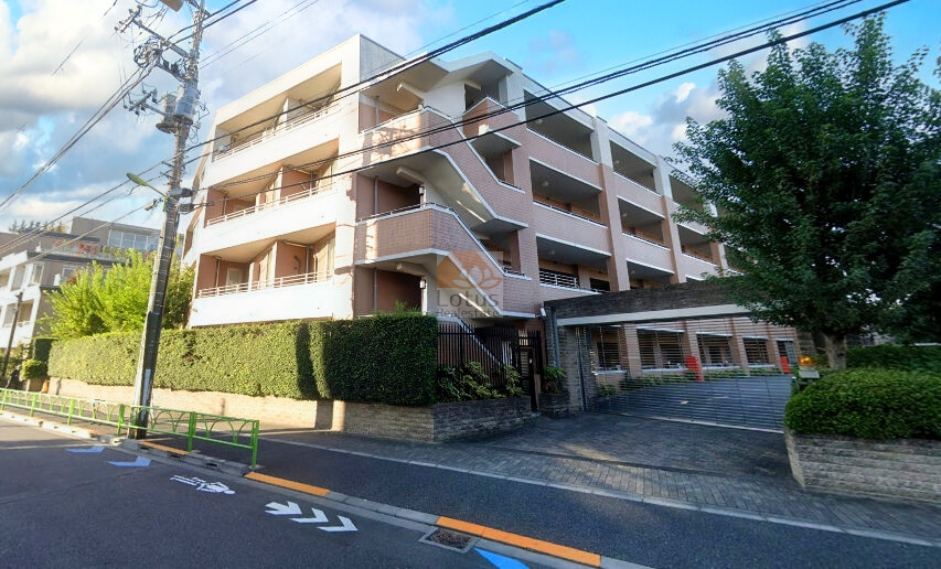 パーク・ホームズ桜新町ガーデンズコート外観３｜パークホームズ桜新町ガーデンズコートは平成14年築、4階建てのマンションです。
