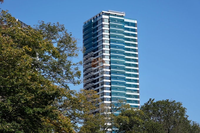 プラウドタワー東池袋ステーションアリーナ外観４｜プラウドタワー東池袋ステーションアリーナは、令和4年築、36階建てのタワーレジデンスです。サンシャインシティにほど近い、有楽町線「東池袋」駅に直結しております。
