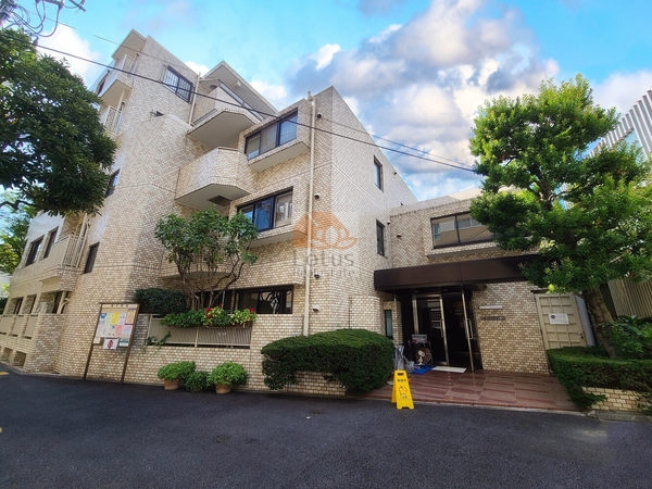 パーク・ハイム文京西片外観１｜パーク・ハイム文京西片は昭和60年築、5階建てのマンションです。
