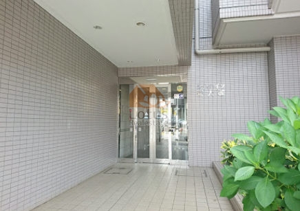 シティハイツ新大塚エントランス３｜エントランスはオートロック付きで安心です。