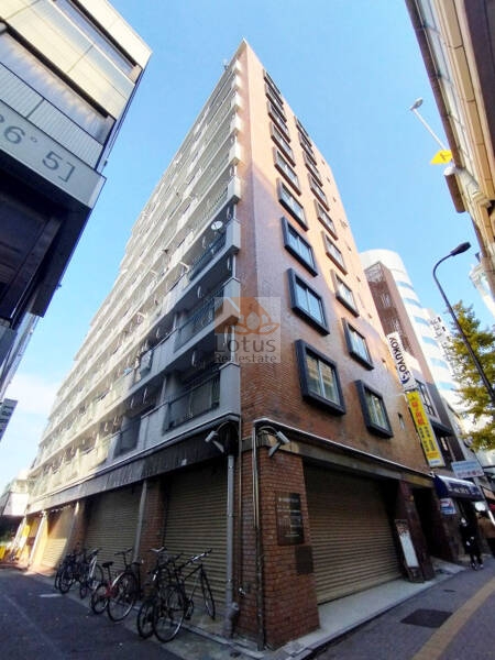 リッシェル幡ヶ谷外観１｜リッシェル幡ヶ谷は昭和50年築、10階建のマンションです。