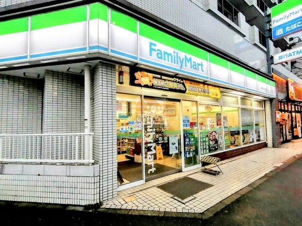 ファミリーマート 中葛西六丁目店｜徒歩3分に「ファミリーマート 中葛西六丁目店」があります。