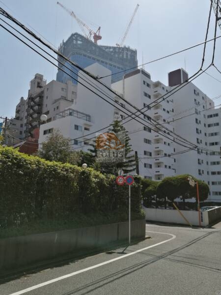 ドルフ高輪外観３｜ドルフ高輪は昭和47年築、12階建てのマンションです。