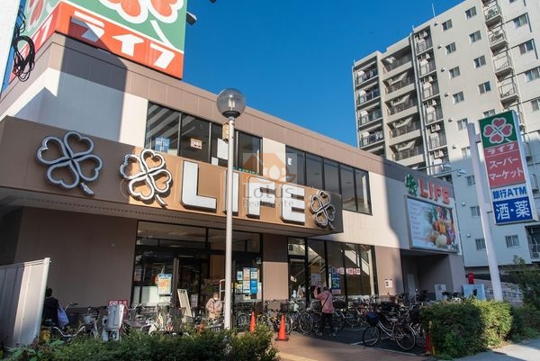 ライフ亀戸店2｜徒歩1分に「ライフ亀戸店」があります。