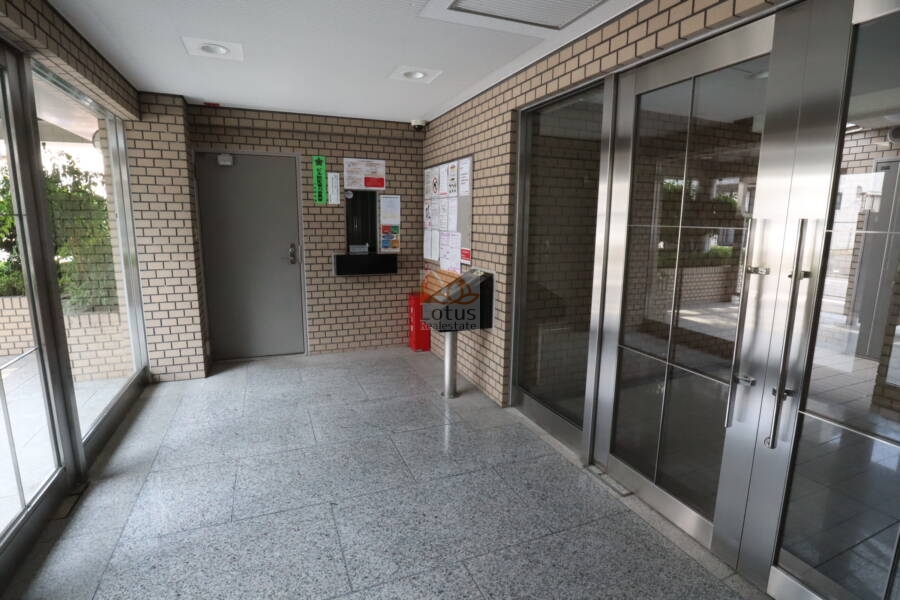 フドウアーバニティ西小岩共用部1｜清掃がきちんと行われており清潔です。