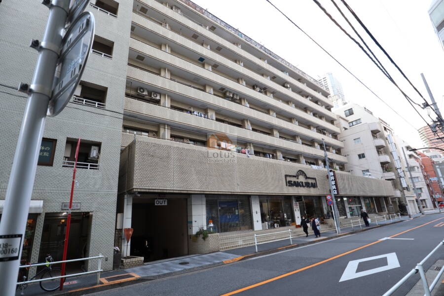 グローイン新宿御苑外観2