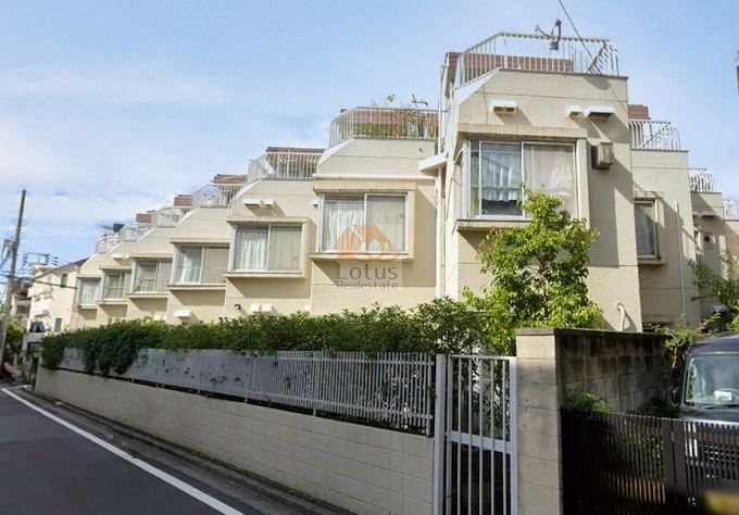 市ヶ谷富久町シティハウス外観3｜市ヶ谷富久町シティハウスは昭和56年築、3階建のマンションです。