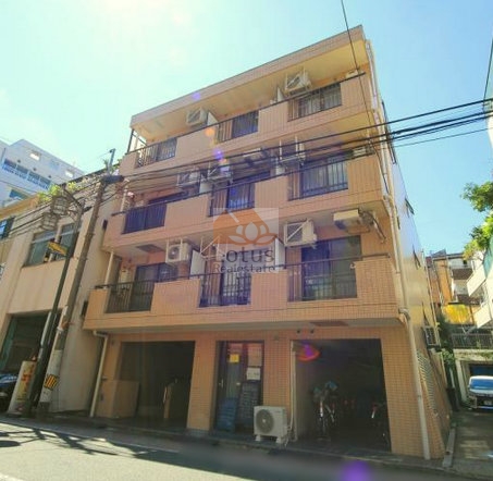 レジェンド王子_外観2｜レジェンド王子は昭和63年築、4階建てのマンションです。