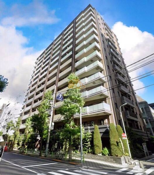 ザ・パークハウス日本橋蛎殻町レジデンス外観１｜ザパークハウス日本橋蛎殻町レジデンスは平成25年築、14階建てのマンションです。
