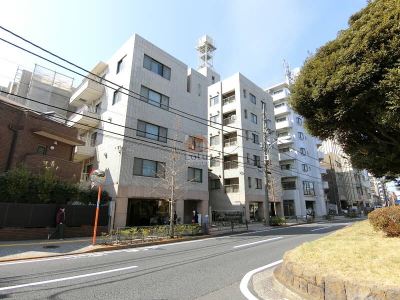 駒込ペアシティアネックス２＆３外観共用部1｜駒込ペアシティアネックスⅡは昭和63年築、6階建のマンションです。