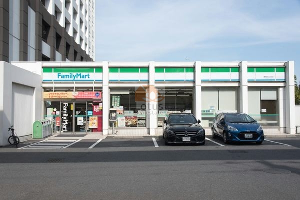 ファミリーマート 港南四丁目店｜徒歩1分に「ファミリーマート 港南四丁目店」があります。