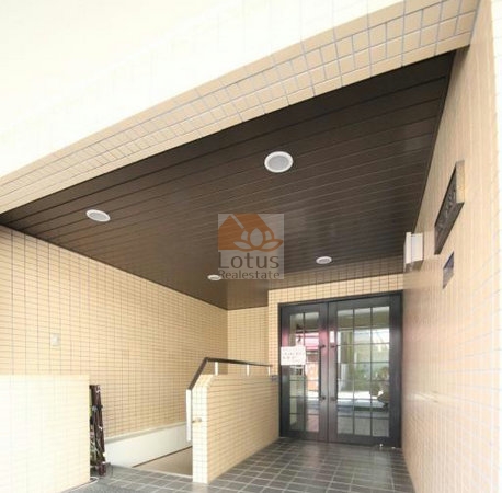 レジェンド王子_エントランス2｜王子駅北口から徒歩3分です。