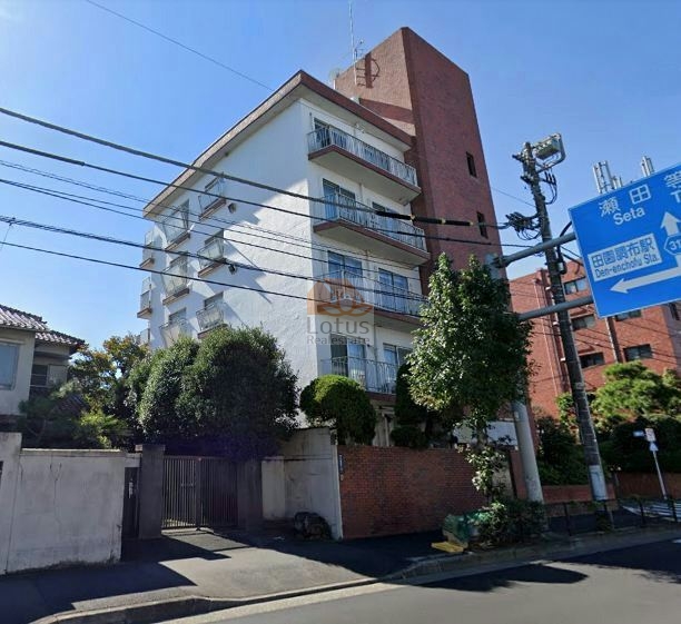 田園調布アビタシオン外観１｜田園調布アビタシオンは昭和49年築、5階建てのマンションです。