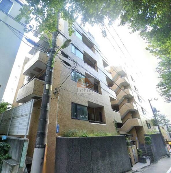 ライオンズマンション砧公園外観２｜ライオンズマンション砧公園は昭和61年築、6階建のマンションです。