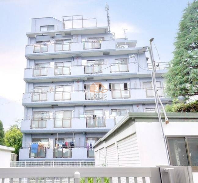 セザール哲学堂公園外観１｜セザール哲学堂公園は平成8年築、7階建てのマンションです。
