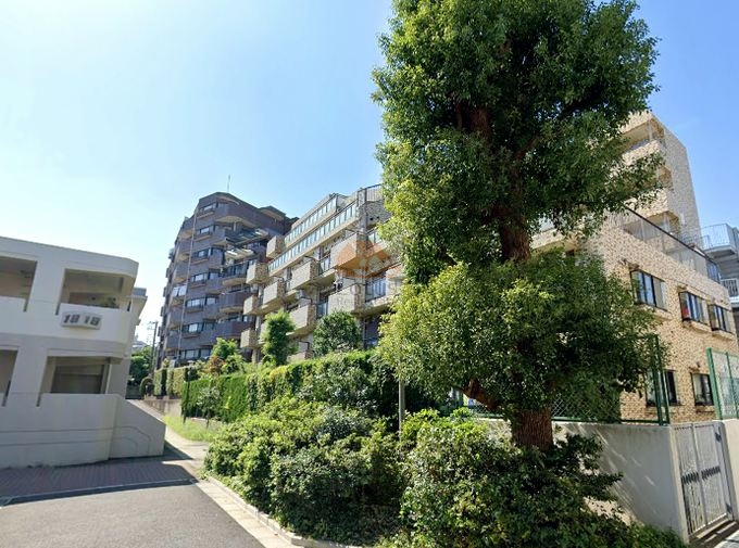 藤和高井戸コープ外観３｜藤和高井戸コープは昭和57年築、6階建のマンションです。