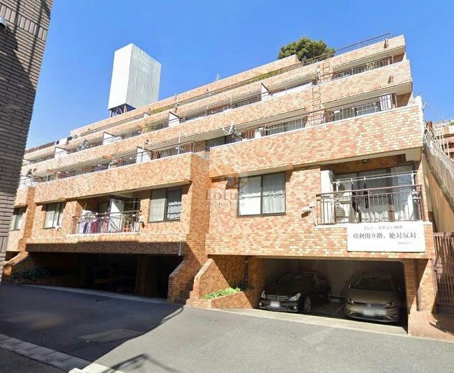 シャンボール南麻布外観１｜シャンボール南麻布は昭和55年築、5階建てのマンションです。
