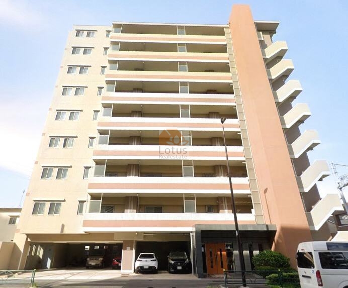 ミオカステーロ青戸外観２｜ミオカステーロ青戸は平成17年築、9階建てのマンションです。