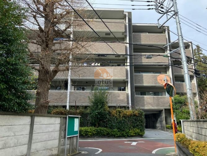 石神井公園マナーレジデンス (4)｜石神井公園マナーレジデンスは平成19年築、5階建てのマンションです。