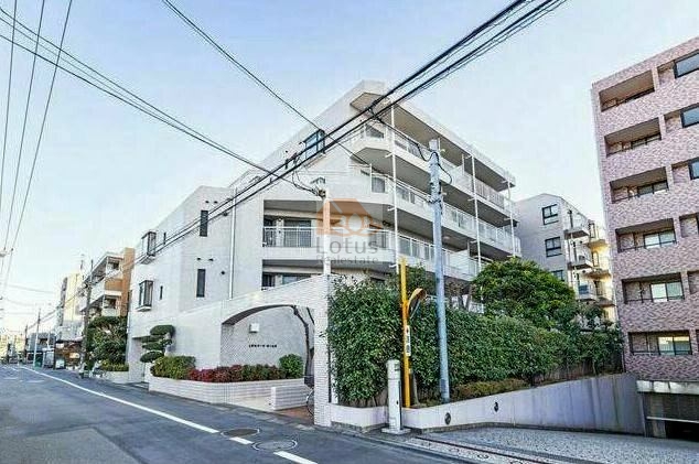 上野毛パーク・ホームズ外観１｜上野毛パーク・ホームズは昭和60年築、5階建てのマンションです。