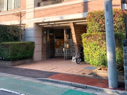 サンクタス城北中央公園ブラウンコートエントランス１