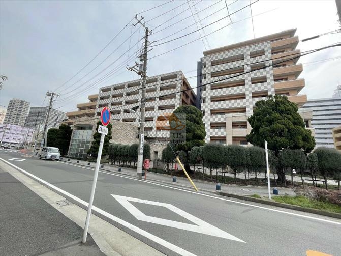東京ナイル外観２｜東京ナイルは15階建ての大規模マンションです。