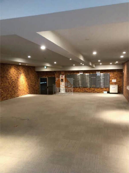 東品川ガーデニアエントランス１｜エントランスは広く、落ち着いた雰囲気です。