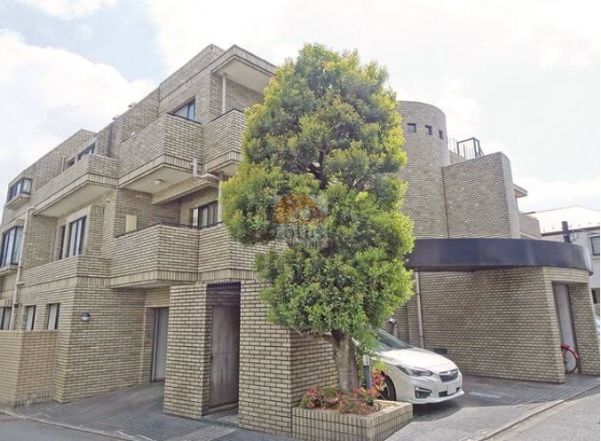エステージ桜丘外観１｜エステージ桜丘平成2年で、3階建ての低層マンションです
