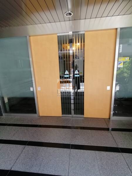 日神パレステージ浅草橋エントランス (4)｜エントランスにはオートロックが完備されており、セキュリティ面も安心です。