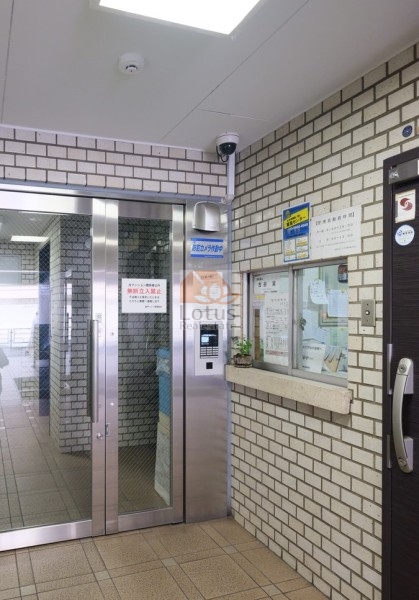 雷門ハイツオートロック｜エントランスはオートロックが完備されております。