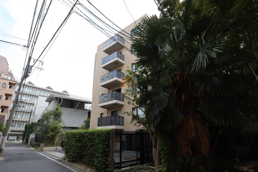 イニシア世田谷松陰神社前外観2