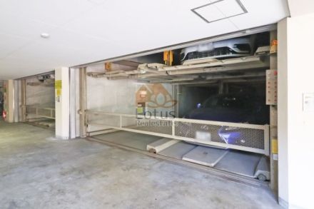 クレスト見晴坂駐車