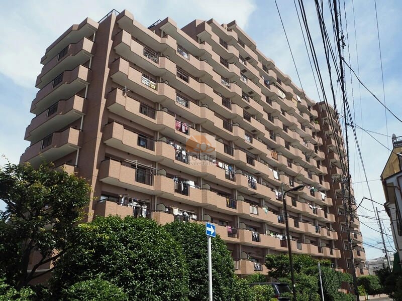 朝日パリオ鐘ヶ淵外観５｜朝日パリオ鐘ヶ淵は、鐘ヶ淵通り沿いにある12階建てのマンションです。