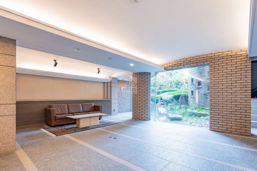 クラッシィハウス白金三光坂+302号室共用部１