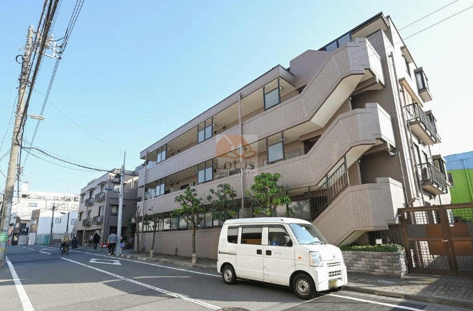 コスモ十条グランシティ外観１｜コスモ十条グランシティは、平成8年築、8階建てのマンションです。