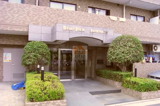 ロイヤルプラザ金町エントランス