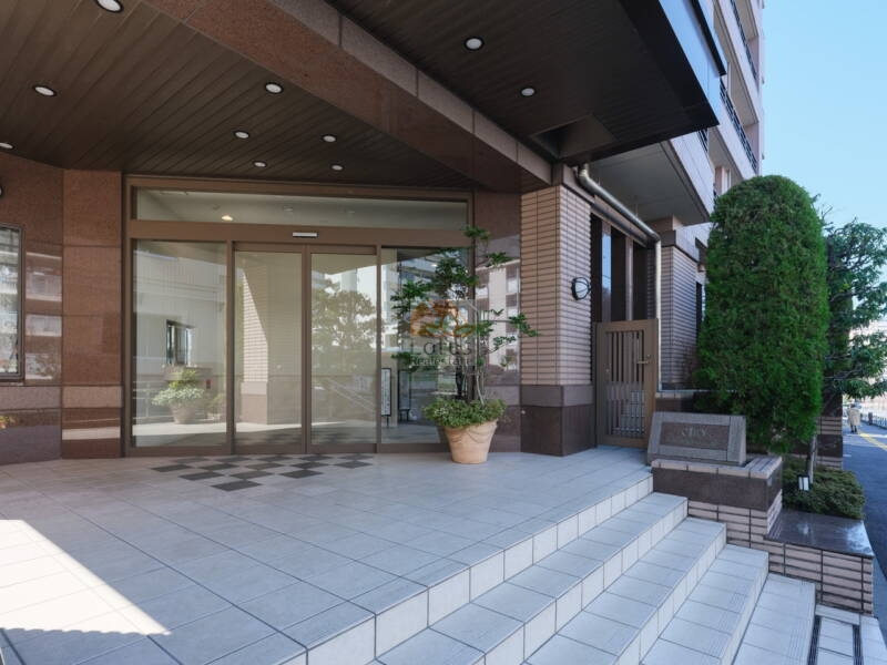 クリオ新宿戸山壱番館エントランス１