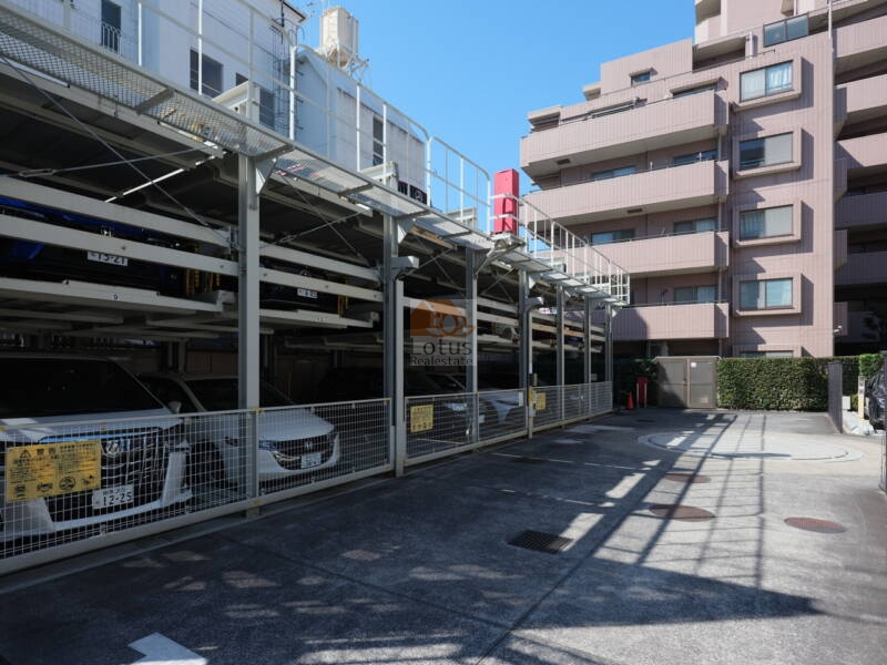 クリオ新宿戸山壱番館駐車