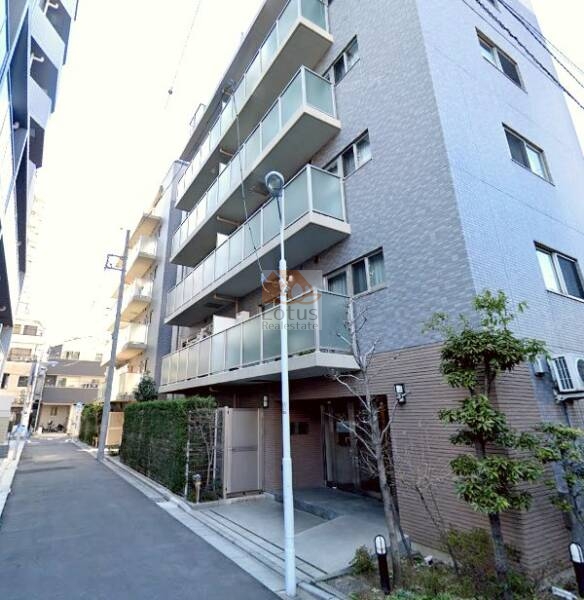 ザプロス三ノ輪イースト｜ザプロス三ノ輪ＥＡＳＴは、静かな路地に建つモダンな7階建てです。