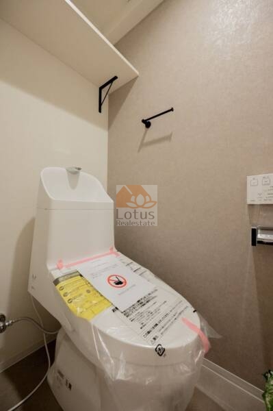 ライオンズマンション千歳烏山301　トイレ
