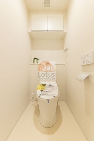シテヌーブ北千住３０1602　トイレ