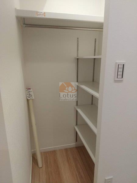 サンウッド赤坂フラッツ401の収納