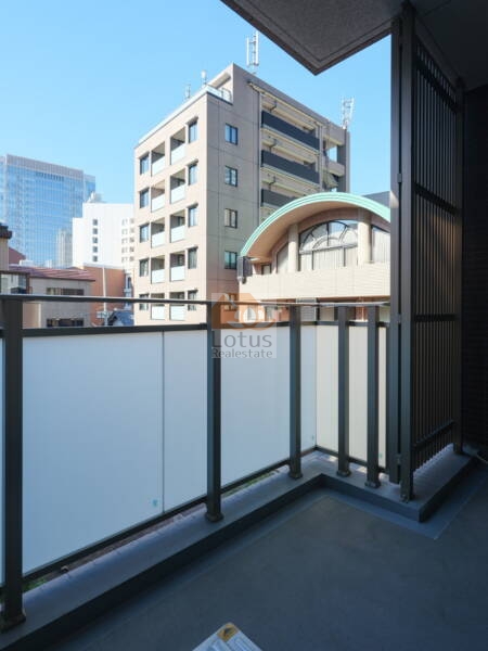サンウッド赤坂丹後町301のバルコニー