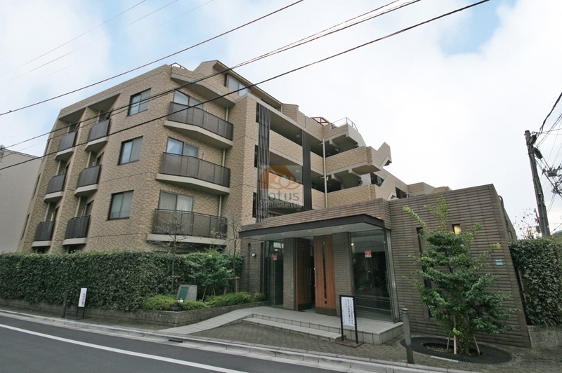 プリンスハイツ椎名町 1｜プリンスハイツ椎名町は、平成10年築、5階建てのマンションです。