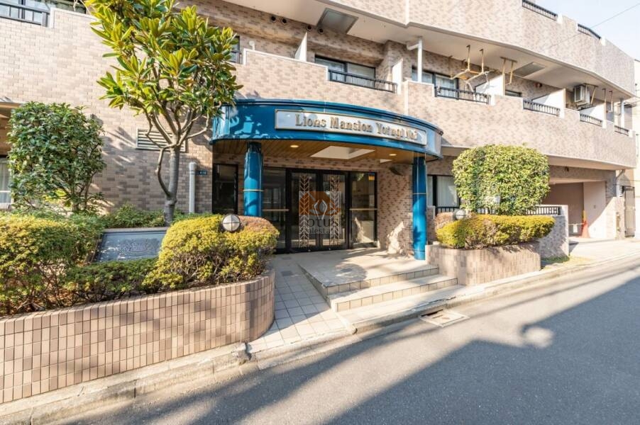 ライオンズマンション四つ木第３エントランス１
