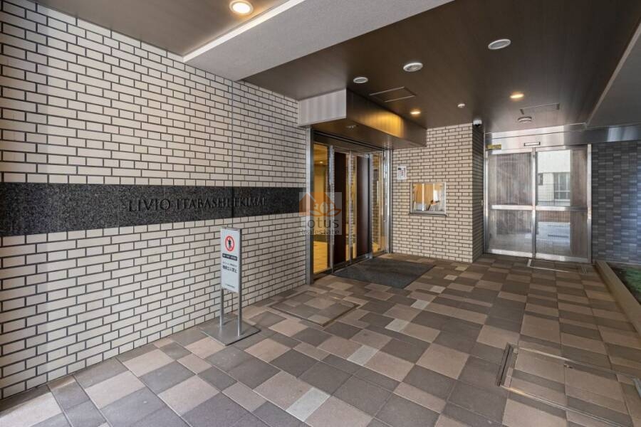 リビオ板橋駅前エントランス１