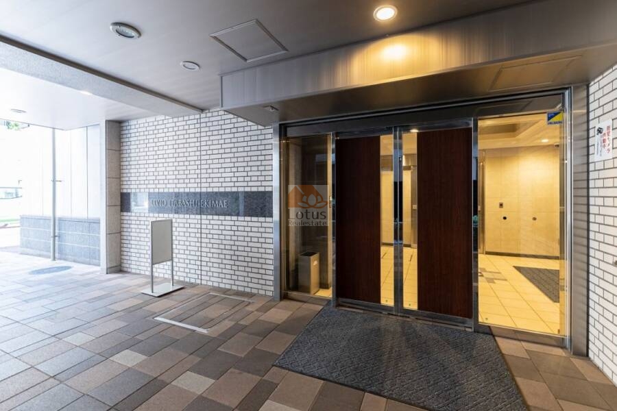リビオ板橋駅前エントランス３