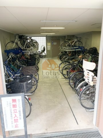クリオ大森海岸壱番館駐輪場
