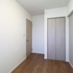 サンライフ一之江508サンライフ一之江404の洋室