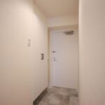 ライオンズマンション根岸東205ライオンズマンション根岸東2の玄関